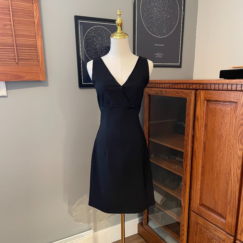 Vintage Black Sleeveless V-Neck Mini Dress